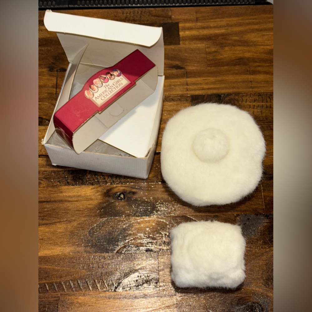 AMERICAN GIRL Samantha Winter Outfit White Muff + Furry Hat